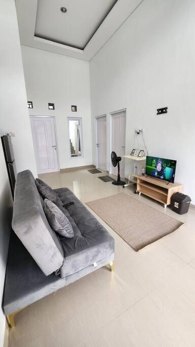 Akusara Homestay Bantul Exterior photo